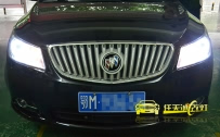 别克君越 车灯改装Q5双光透镜、全新飞利浦D1S灯泡、博世快启安定器、白色光导天使眼