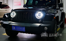 Jeep牧马人改装升级 一抹蓝日行灯全LED大灯总成