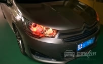 雪铁龙C4L 车灯改装Q5小糸双光透镜、全新欧司朗cbi 5500K氙气灯泡、红色光导天使眼
